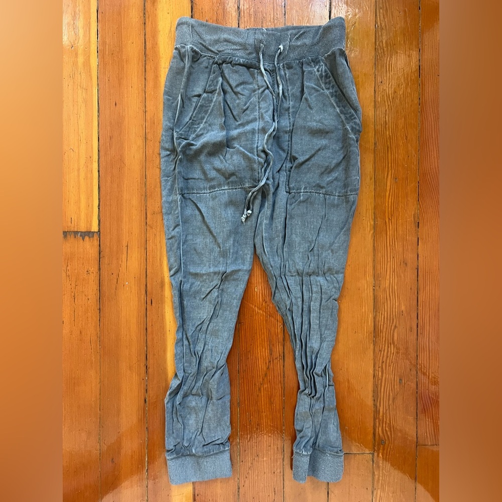 Gray cotton joggers